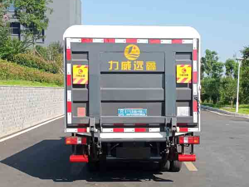 5方电动密闭式桶装垃圾车