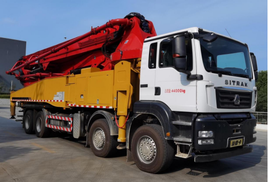 程力威牌CLW5440THBZ6型混凝土泵车